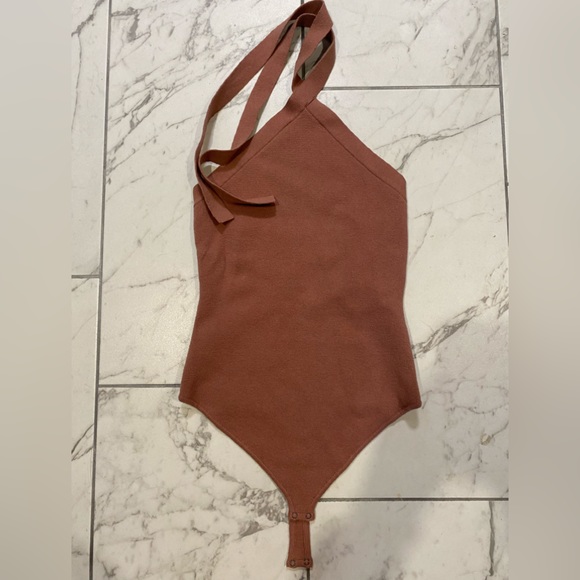 Abercrombie & Fitch | NWOT pinkish-mauve halter bodysuit. Perfect condition. - Picture 5 of 8
